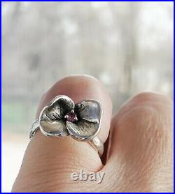 James Avery Fabulous Pink Christmas Sapphire Ring Small Size 4.75 NEAT