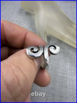 James Avery Hammered Swirl Sterling Silver. 925 Ring Size 5.5 James Avery Hammered Swirl Sterling Silver. 925 Ring Size 5.5
