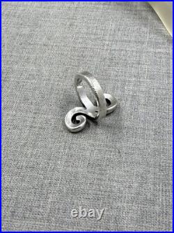 James Avery Hammered Swirl Sterling Silver. 925 Ring Size 5.5 James Avery Hammered Swirl Sterling Silver. 925 Ring Size 5.5