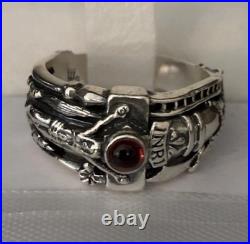James Avery Martin Luther Wedding Ring in Sterling Silver Sz 7 Garnet