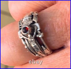 James Avery Martin Luther Wedding Ring in Sterling Silver Sz 7 Garnet