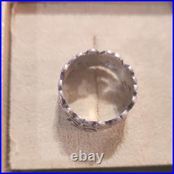James Avery RETIRED Scalloped Band Ring Size 7.5