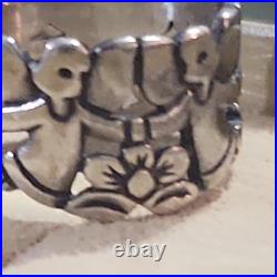 James Avery RETIRED Scalloped Band Ring Size 7.5