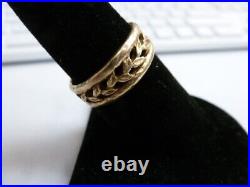 James Avery Retired 14K Yellow Gold Leaf Band Ring Size 9.5 James Avery Retired 14K Yellow Gold Leaf Band Ring Size 9.5
