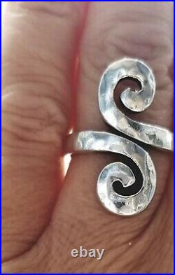 James Avery Retired Hammered Swirl Ring Size 7.5 NEAT