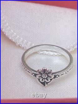 James Avery Retired Mini Daisy Ring
