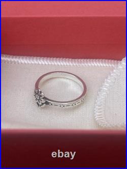James Avery Retired Mini Daisy Ring