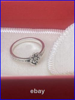 James Avery Retired Mini Daisy Ring