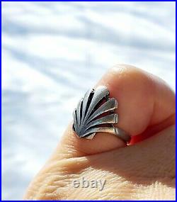 James Avery Retired Shell Ring Sterling Silver with Orig. Box