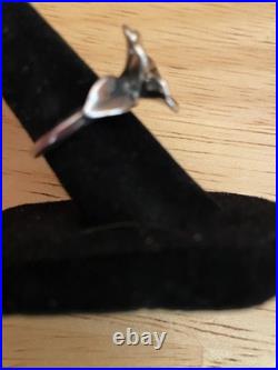 James Avery Retired Silver April Flower with 18kt Gold Center Ring Size 5.5 James Avery Retired Silver April Flower with 18kt Gold Center Ring Size 5.5