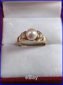 James Avery Scroll Ring with Cultured Pearl 14k yellow gold Size 5.5 James Avery Scroll Ring with Cultured Pearl 14k yellow gold Size 5.5