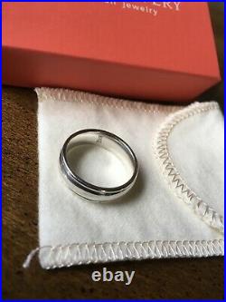 James Avery Solid 925 Sterling Silver Simplistic Band RIng! Size 8! 8g