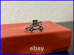 (RETIRED) James Avery Triple Flower Ring Size 9 (RETIRED) James Avery Triple Flower Ring Size 9