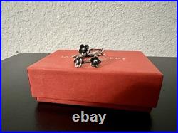 (RETIRED) James Avery Triple Flower Ring Size 9 (RETIRED) James Avery Triple Flower Ring Size 9