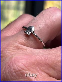 Retired James Avery Crowned Heart ring 925 Sterling silver Size 8 pre-owned Retired James Avery Crowned Heart ring 925 Sterling silver Size 8 pre-owned