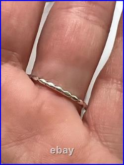 Retired James Avery Crowned Heart ring 925 Sterling silver Size 8 pre-owned Retired James Avery Crowned Heart ring 925 Sterling silver Size 8 pre-owned