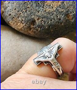 Retired James Avery Crucifix Ring Small Size 4.75 Sterling Silver