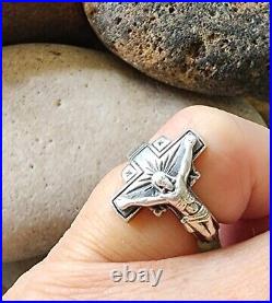 Retired James Avery Crucifix Ring Small Size 4.75 Sterling Silver
