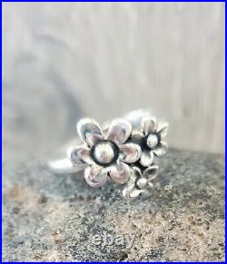Retired James Avery Flower Ring Sterling Silver Size 5.5 in JA Box with Pouch