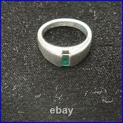 Retired James Avery Green Stone Ring Vintage Neat Piece! Sterling Silver SZ7