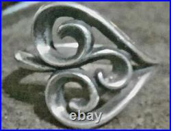 Retired James Avery Scrolled Heart ring Size 7 Timeless Piece. 925