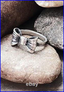 Retired James Avery Sterling Silver Bow Ring Size 6