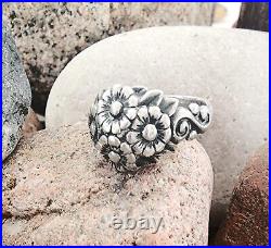 Retired James Avery Sterling Silver Flower Ring Size 5.5