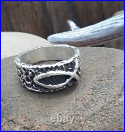 Retired James Avery Textured Band Fish Ring Size 5.5