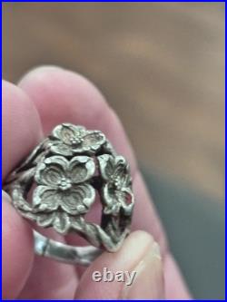 Retired James Avery Three Dogwood Flower Ring in Sterling Silver Size 5