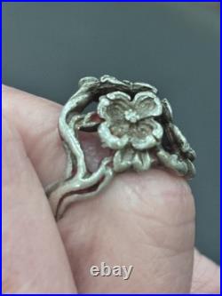 Retired James Avery Three Dogwood Flower Ring in Sterling Silver Size 5