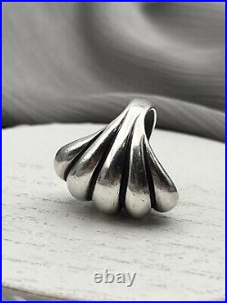 Retired James Avery WIDE Scallop Ring Size 5.5 Neat Vintage Piece