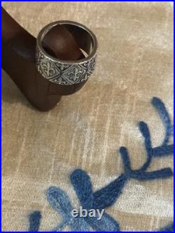Retired James Avery Wide Fleur De Lis Band Ring Sz 7.5