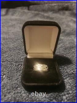 Retired James Avery ring 8.25