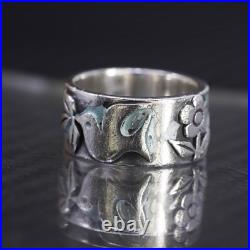 Size 5.75, vintage James Avery sterling silver 925 La Paloma Dove / Flower Ring