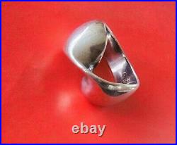 Vintage James Avery Twist Sculpted Bow Ring Size 8 NEAT Piece! Retired withJA Box