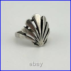 Vintage Retired James Avery Shell Sterling Silver Ring Scallop Size 2.5 2.75 Vintage Retired James Avery Shell Sterling Silver Ring Scallop Size 2.5 2.75